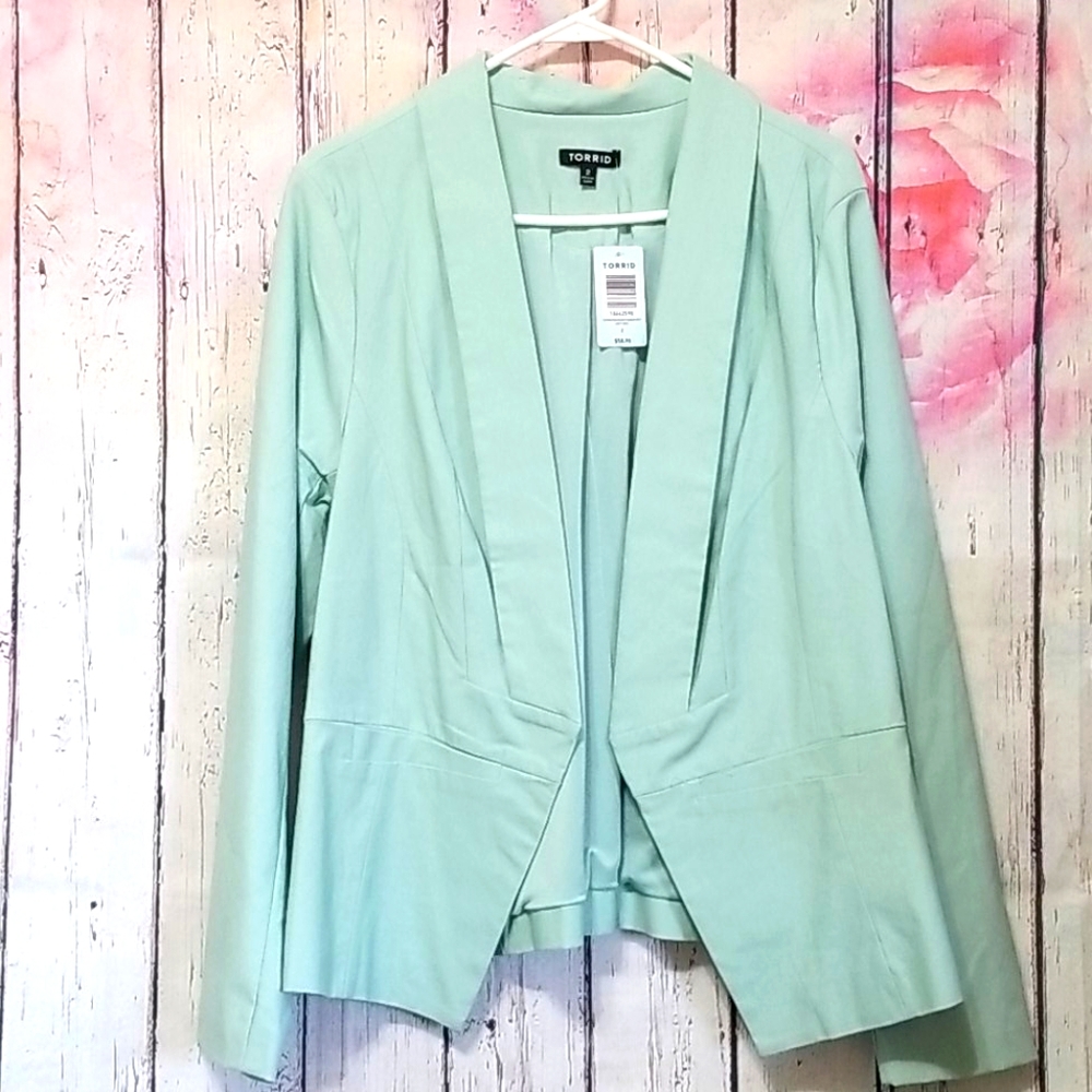 NWT torrid blazer